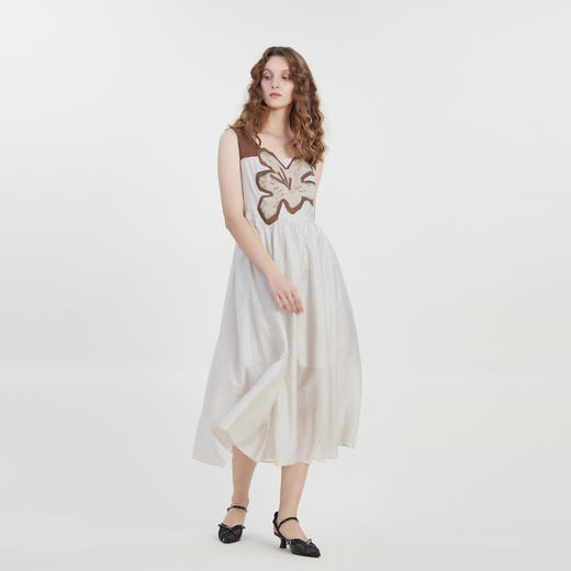 谜底时尚绣花吊带连衣裙2023夏新款修身收腰长裙无袖女232ML0562 商品图1