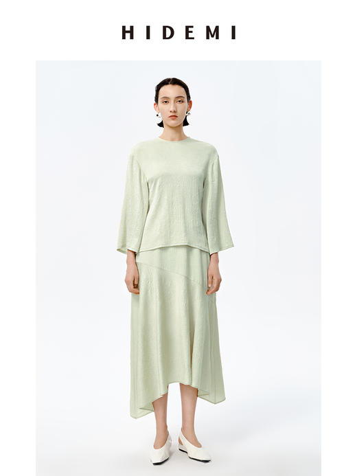 HIDEMI 浮雕褶皱艺术缎面不对称绑带设计感三件套 露背上衣/中短裤/半身裙 商品图1