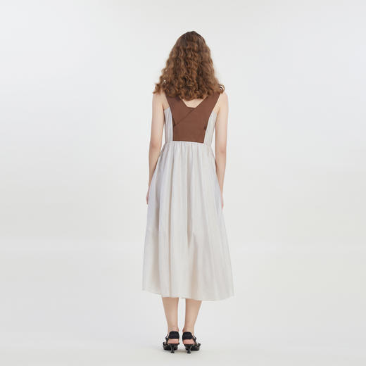 谜底时尚绣花吊带连衣裙2023夏新款修身收腰长裙无袖女232ML0562 商品图2