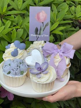 【母亲节限定纸杯蛋糕】（蓝莓酱夹心）