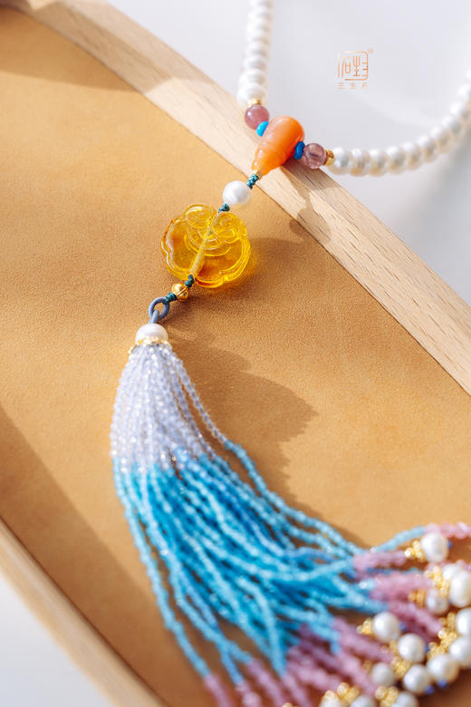 天然珍珠蜜蜡国风流苏长链 商品图1