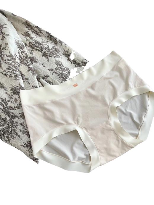 【舒服到不想脱】隐肤裤女士三角绵柔少女中腰透气包臀盒装内裤 商品图4