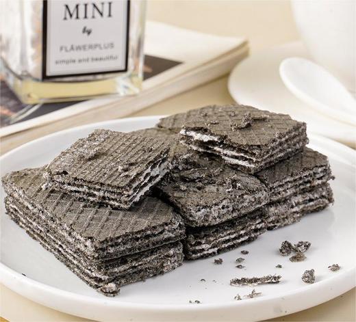 【食补养黑！五黑威化饼干120包】甄选黑桑葚、黑芝麻、黑豆、黑枸杞、五谷杂粮，满口谷物香！粗粮饼干代餐饱腹零食健康特价清仓好吃 商品图2