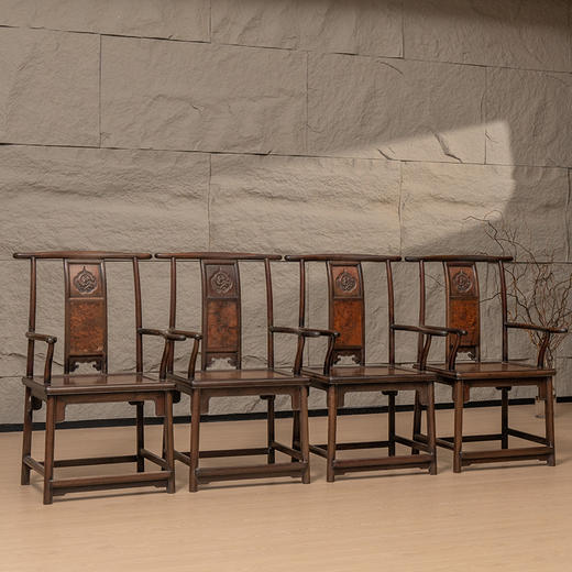 清 红木镶瘿木三攒靠背螭龙纹四出头官帽椅成堂（一堂四只） 商品图4