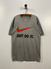 NIKE 耐克REGULAR FIT短袖T恤 _SST(S) 商品缩略图1