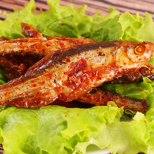 乌苏镇 香辣味小白鱼 320g/盒（16g*20袋） 商品图1