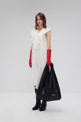 荷叶领异形下摆连衣裙