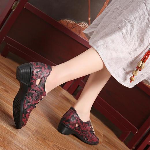 DD-民族风粗中跟冲孔印花鱼嘴套脚凉鞋 商品图1