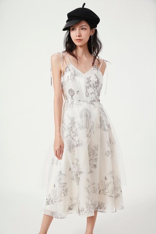 香槟色幻境中式花园印花水晶纱吊带修身连衣裙 商品图1