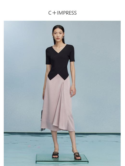 西嘉C+IMPRESS/西嘉夏季冰麻双曲短袖t恤女装2023年新款短款修身上衣T2302072 商品图2