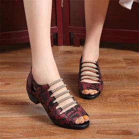 DD-民族风粗中跟冲孔印花鱼嘴套脚凉鞋