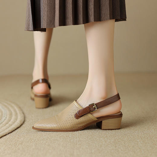 夏季新款，粗跟复古包头凉鞋LD-6344 商品图3