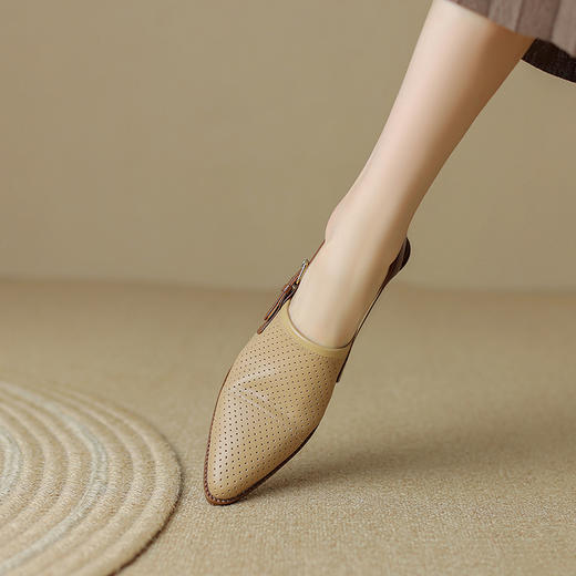 夏季新款，粗跟复古包头凉鞋LD-6344 商品图4