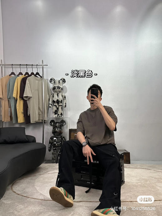 全新系列 FOG Essentials 23春夏短袖T恤-淡黑色 商品图4