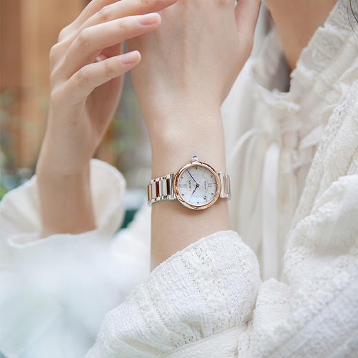 西铁城/CITIZEN小铃花贝母盘光动能花语风吟钢带女表EM1074-82D 商品图8