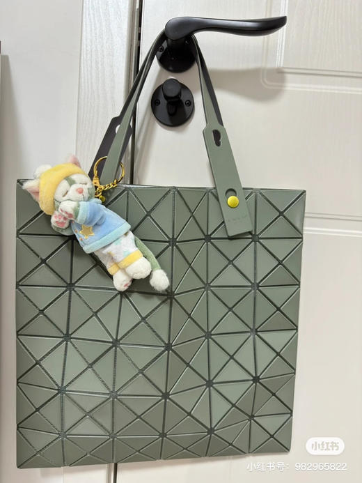 issey miyake 三宅一生-灰豆绿 商品图0