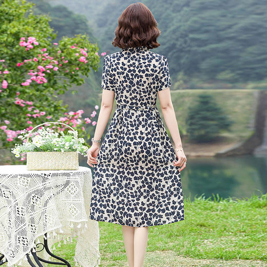 XH2094-2308 中年妈妈夏装时尚雪纺连衣裙遮肚新款中老年女夏季短袖碎花裙子薄 商品图2