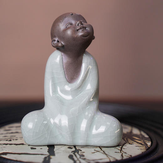 成艺 小和尚茶宠 哥窑汝窑可养小茶宠茶台桌摆件 个性创意茶玩 茶馆软装小饰品 商品图4