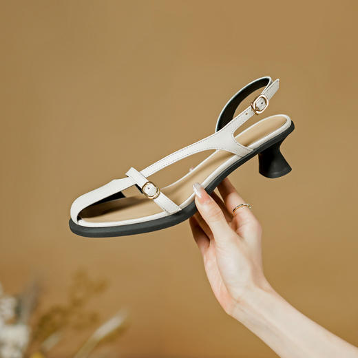 青春靓丽，舒适成型底时尚设计感个性凉鞋PS1357 商品图5