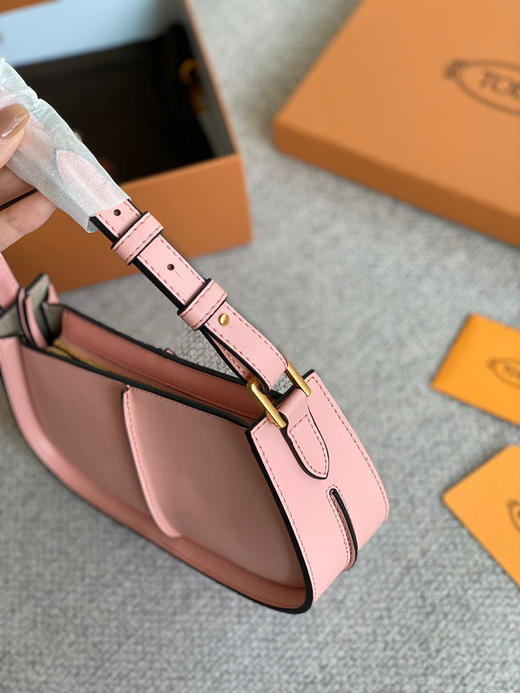 tods最新复古半月包 商品图5
