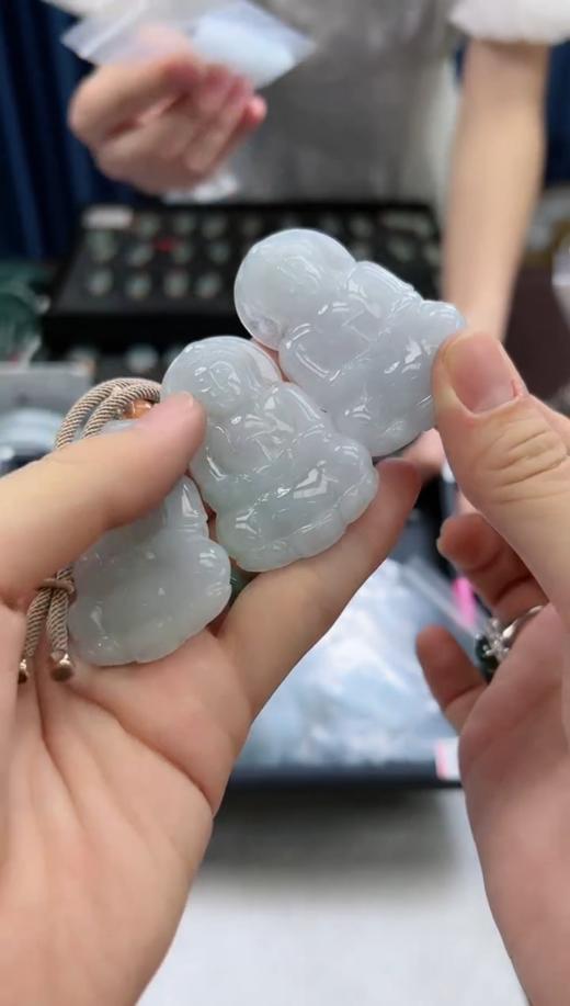 翡翠吊坠-正装观音 商品图0