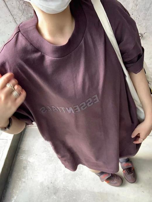 全新系列 FOG Essentials 23春夏短袖T恤-梅紫色 商品图2