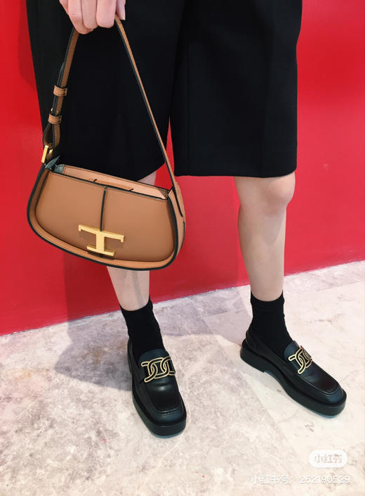 tods最新复古半月包 商品图1