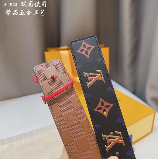 夏季特惠💰420 LV路易男士腰带 带身宽度4.0CM  简单大方 AB面搭配 双面使用 商品图2