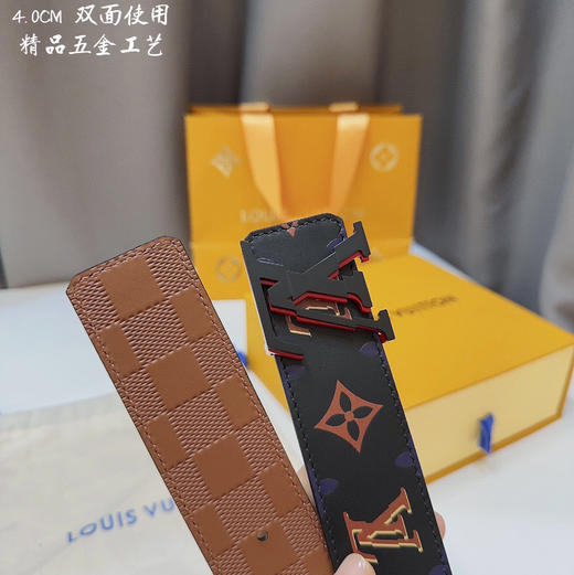 夏季特惠💰420 LV路易男士腰带 带身宽度4.0CM  简单大方 AB面搭配 双面使用 商品图1