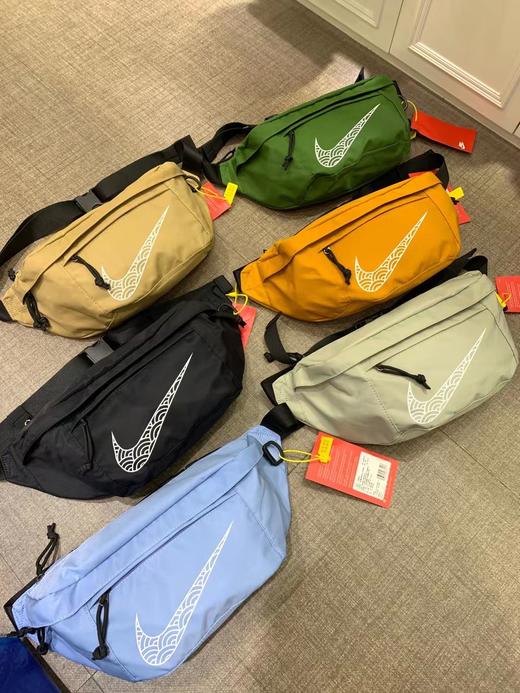耐克祥云胸包 商品图0
