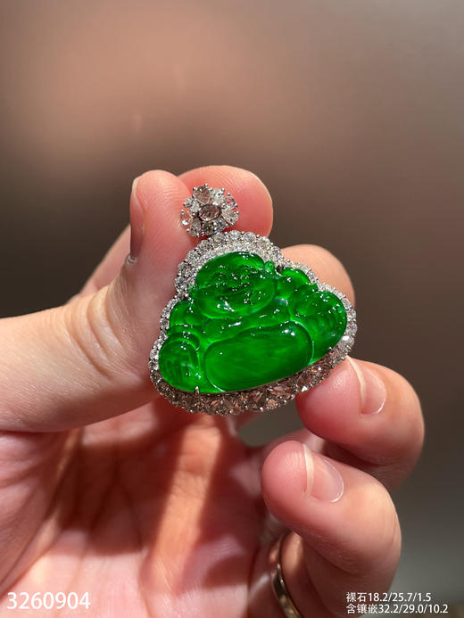 3260904，老坑高冰帝王绿佛公吊坠。具体价格微信咨询 商品图6