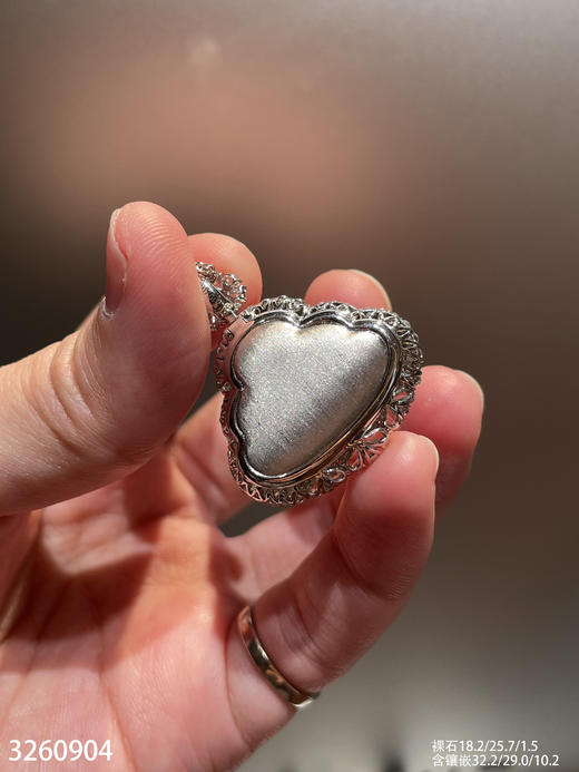 3260904，老坑高冰帝王绿佛公吊坠。具体价格微信咨询 商品图8