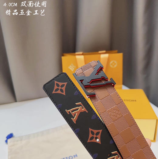 夏季特惠💰420 LV路易男士腰带 带身宽度4.0CM  简单大方 AB面搭配 双面使用 商品图4
