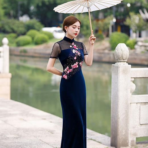 走秀旗袍新款年轻款中国风改良版复古气质演出服优雅亮钻YD150 商品图0