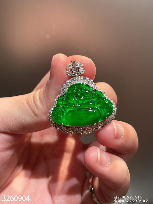3260904，老坑高冰帝王绿佛公吊坠。具体价格微信咨询 商品图1