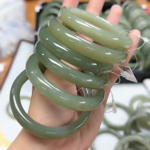 和田玉手镯-水青宽 商品图0