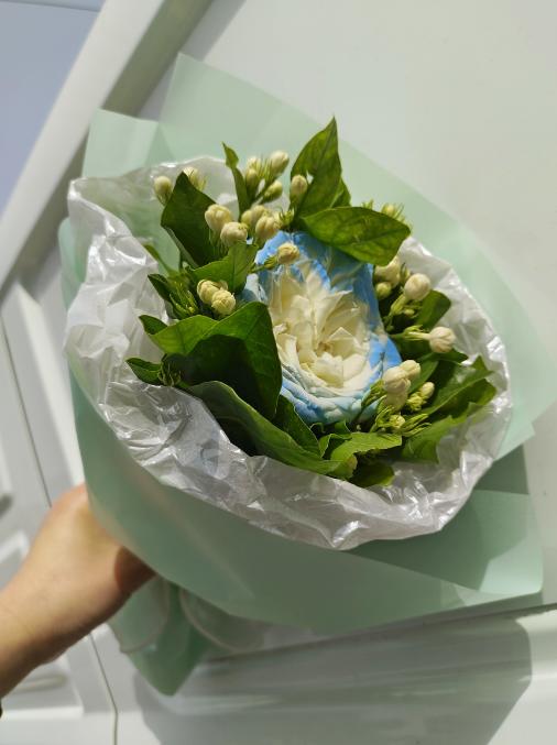 茉莉花+碎冰蓝花束（拼团） 商品图4