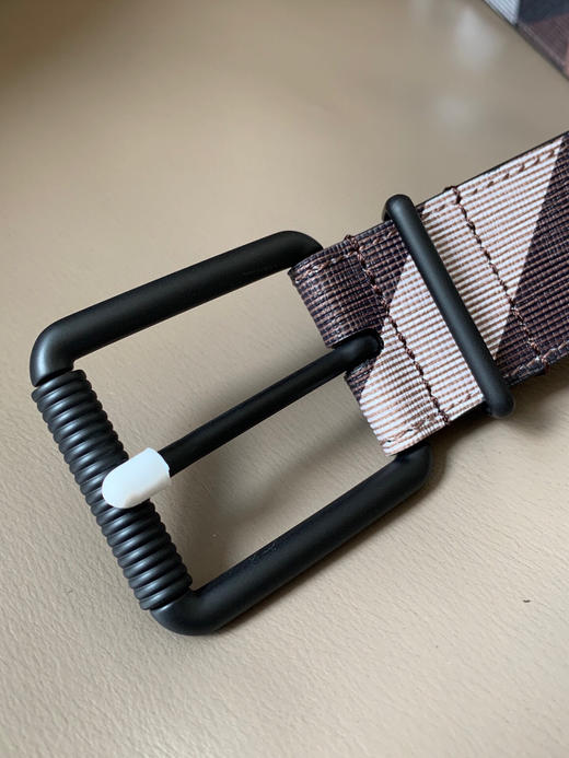 夏季特惠💰370 巴宝莉专柜新款 男士休闲腰带，带身宽3.5cm 采用格纹设计 商品图1