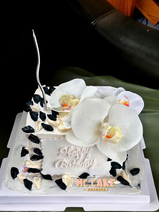 黑白裱花蝴蝶兰蛋糕（仿真花） 商品图6