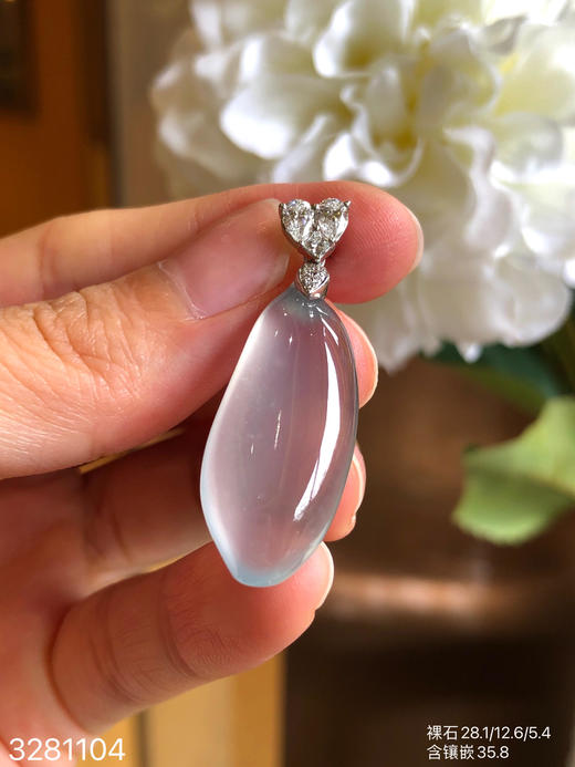 3281104，玻璃福瓜吊坠。具体价格微信咨询 商品图5