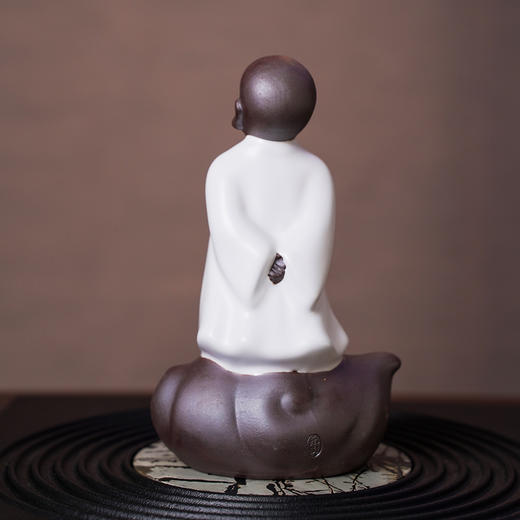 成艺留香居士 蒸蒸日上 修行小和尚 陶瓷茶宠摆件创意桌面装饰摆设品家居工艺品茶道 胸纳百川 商品图5
