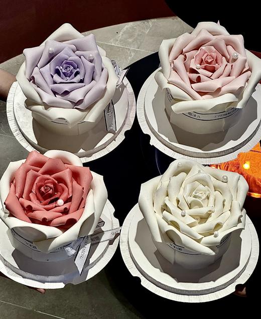 女神  玫瑰花一鲜奶动物奶油蛋糕 商品图0