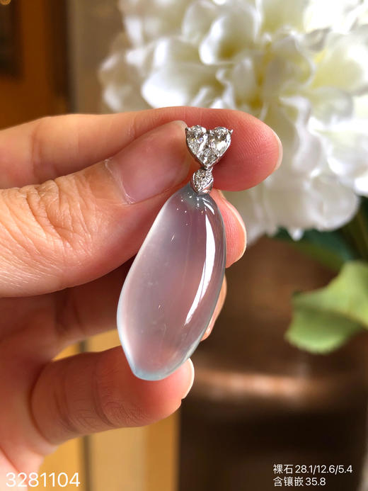 3281104，玻璃福瓜吊坠。具体价格微信咨询 商品图8