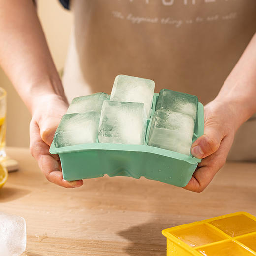 摩登主妇大冰块模具食品级硅胶冰格制冰储存盒家用冰箱冻冰块神器 商品图0