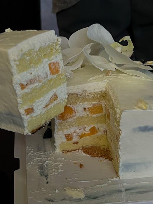 黑白裱花蝴蝶兰蛋糕（仿真花） 商品图3