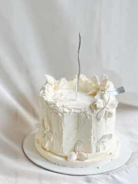 绝美罗马柱 · 奶油霜蛋糕