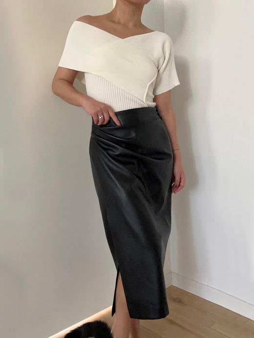 Viktoria Chan | SS21012-S  Nova wrap knit-Short Sleeves [短袖针织上衣] 商品图4