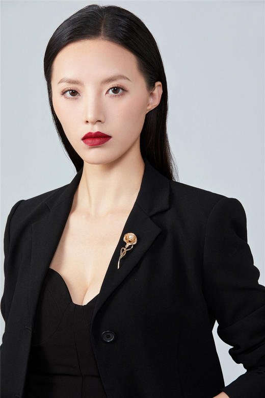 Pearl moments 一支康乃馨 珍珠胸针 商品图1