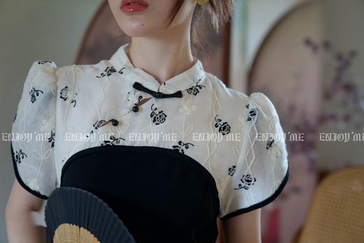 【门店同款】2023年夏季新中式黑花刺绣改良旗袍 150792517 商品图3