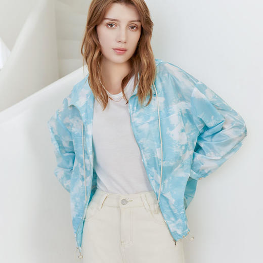 【女士防晒服】23年夏季新品女士轻薄防紫外九分袖外套 商品图0